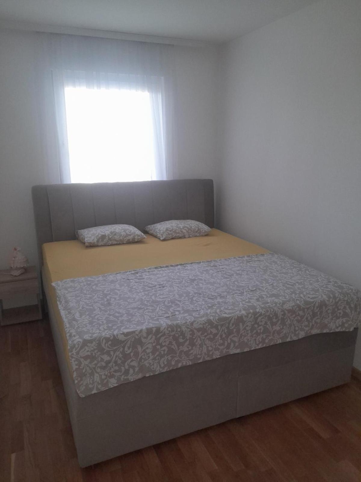 Apartamento Stan Na Dan Doboj Exterior foto